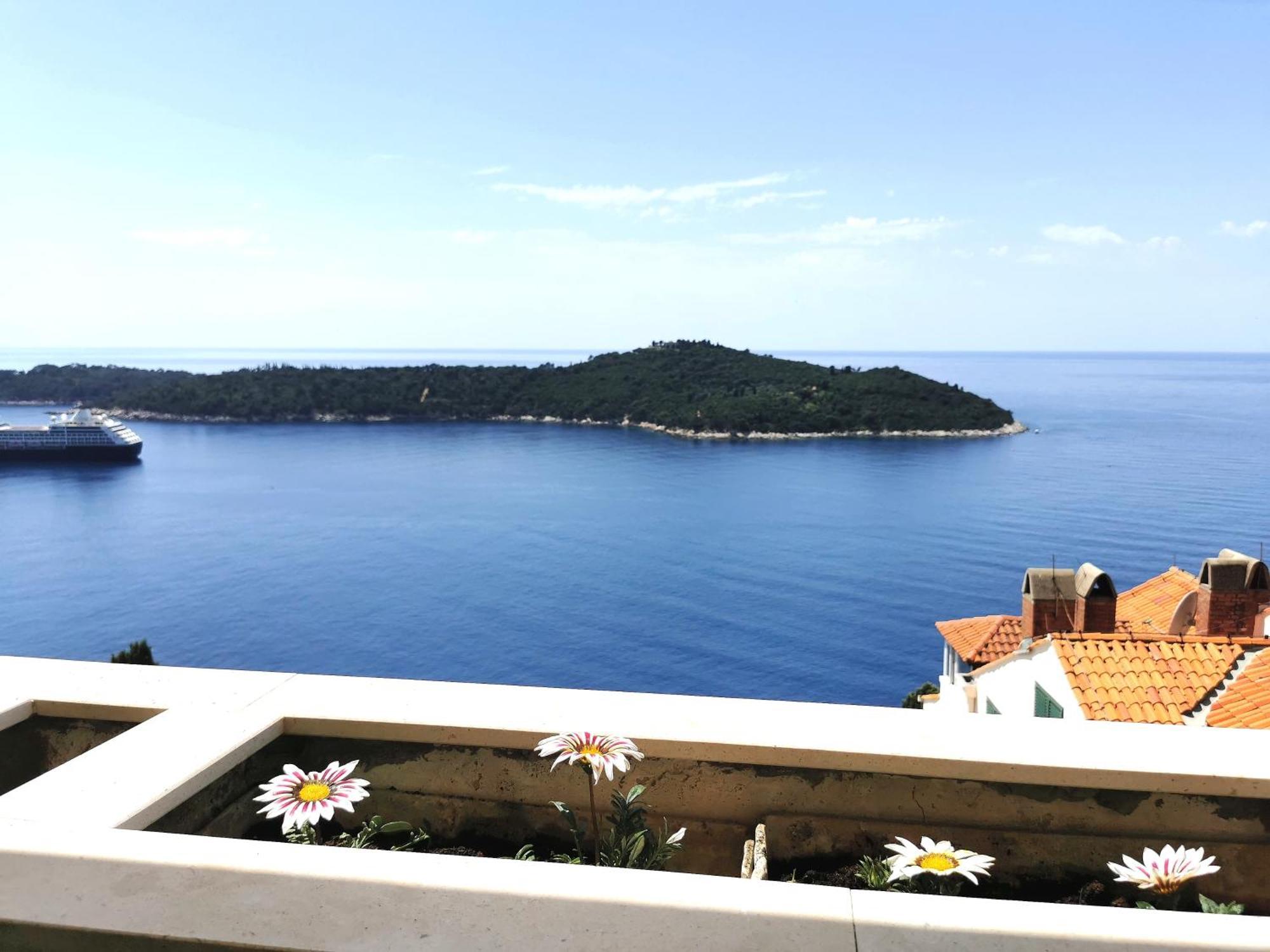 Apartment Zlatni Potok - Best View Of The Old Town Dubrovnik Eksteriør billede